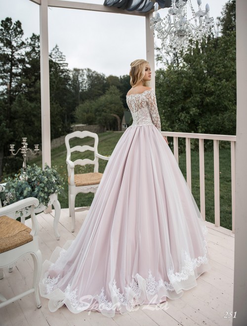 https://www.sposa-lia.com/images/stories/virtuemart/product/251       (3).jpg